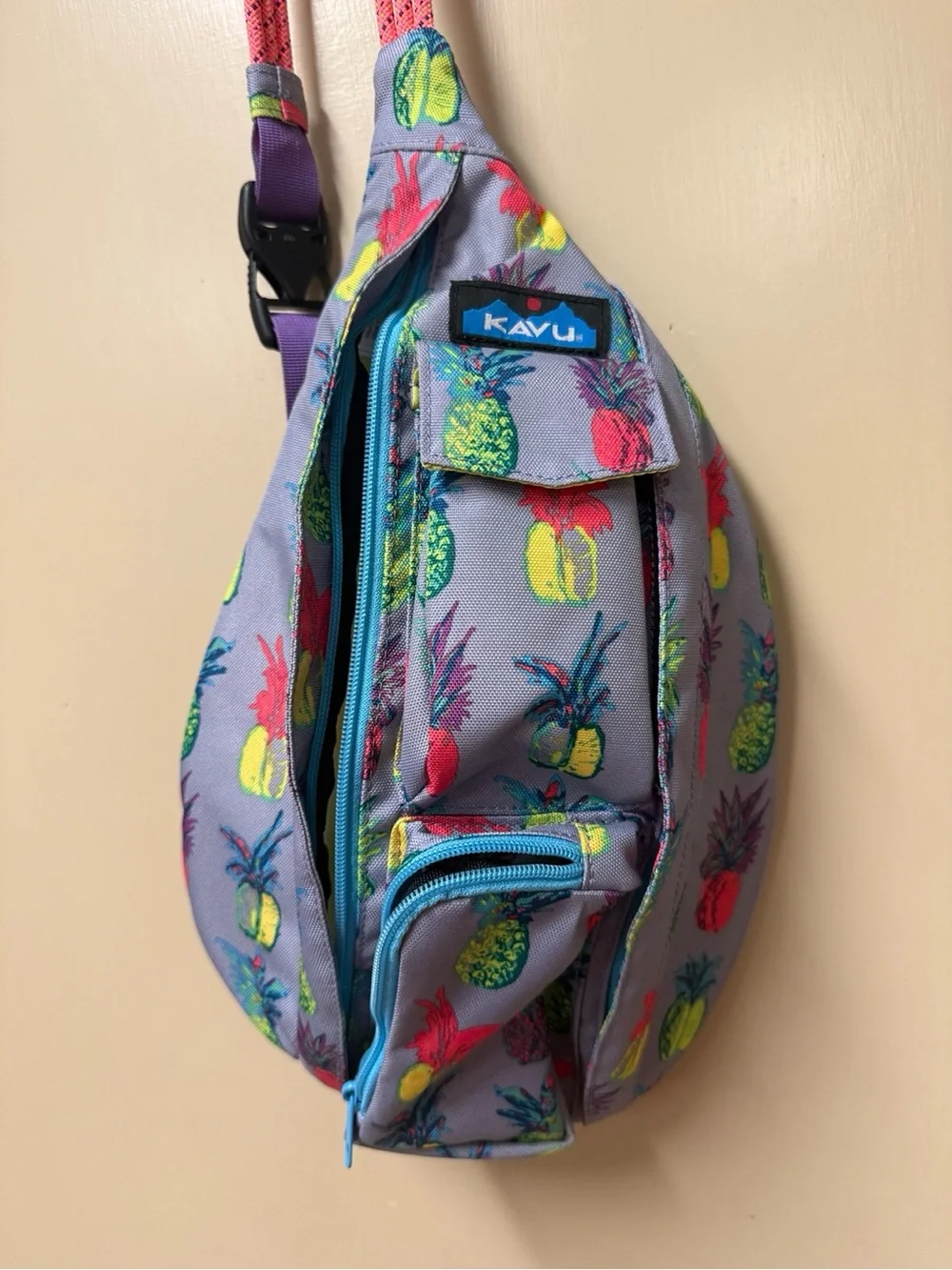 Kavu Gray Pineapple Print Rope Sling Bag with Neon Strap